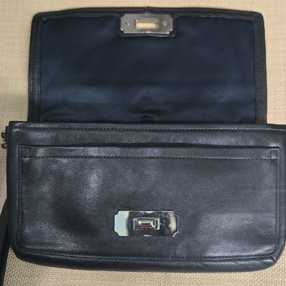 Coach Black Leather Wristlet Clutch with Turnlock - Picture 10 of 11